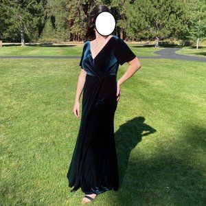 Revelry Giselle Emerald Velvet Dress